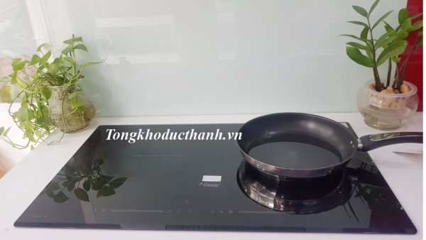 Bếp từ CANZY CZ 06I ( bỏ mẫu)