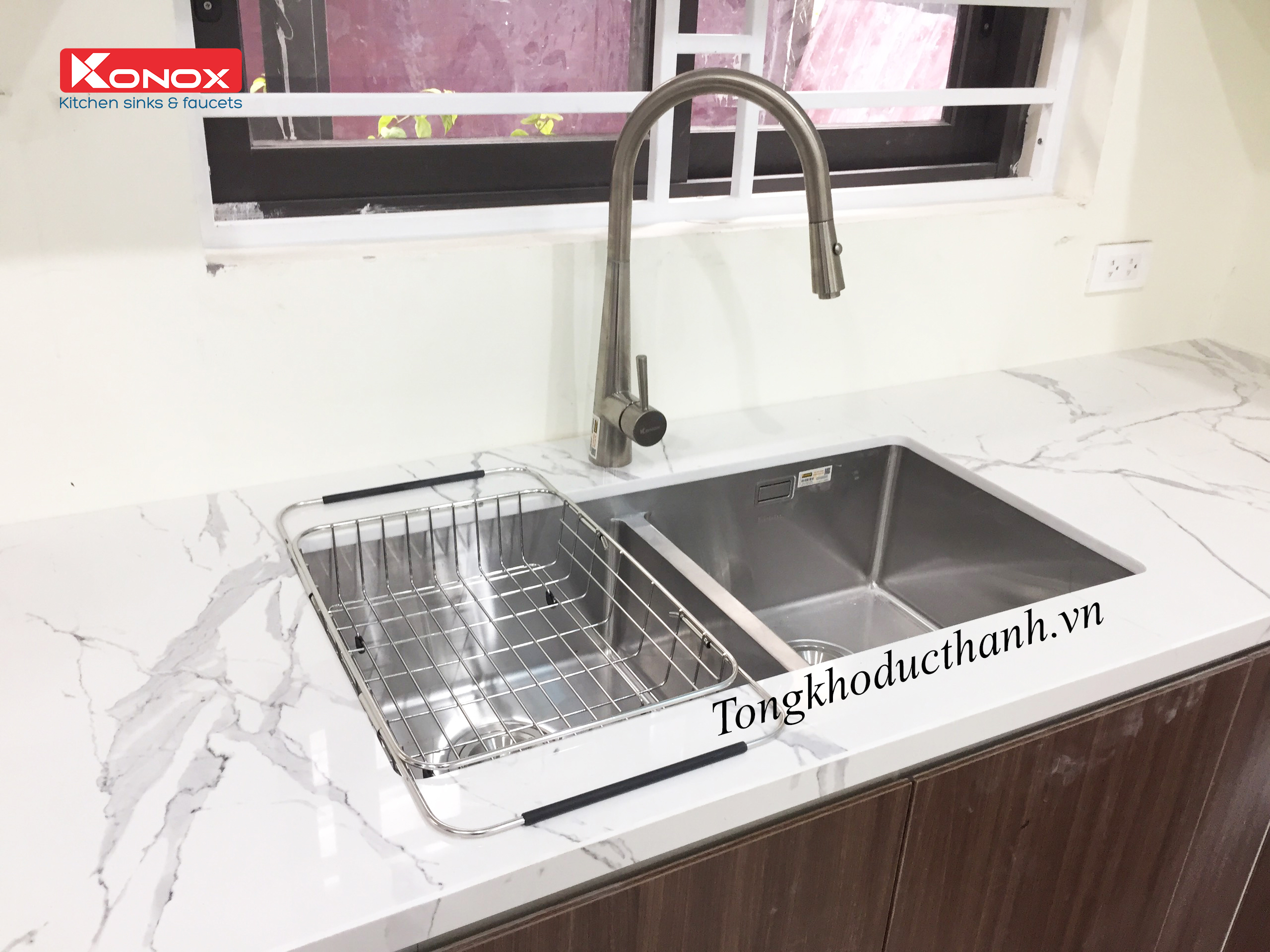 Chậu rửa bát KN7544DUB, Vòi rửa bát KN1205
