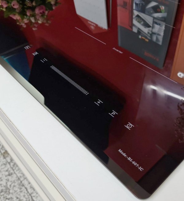 bep-dien-tu-binova-bi-607-ic