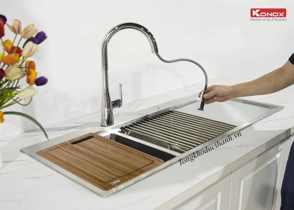 Vòi rửa bát Konox Curva Chrome