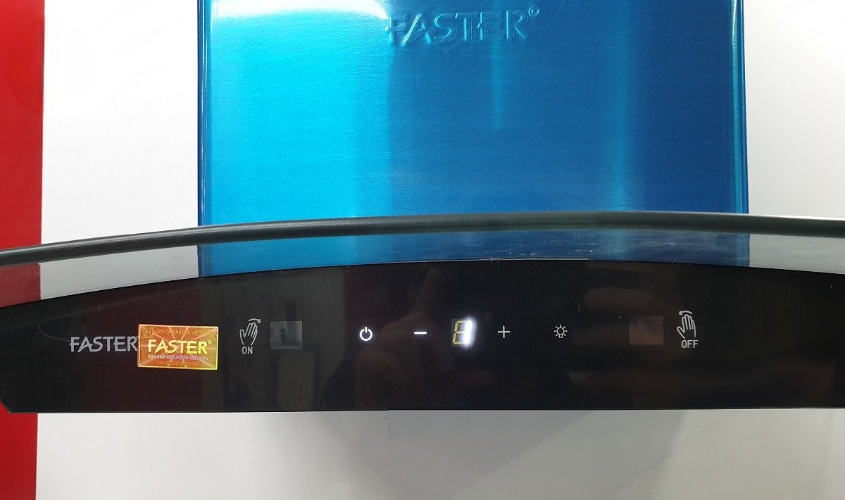 Máy hút mùi Faster FS 3588SS-70 (Cảm biến vẫy tay)