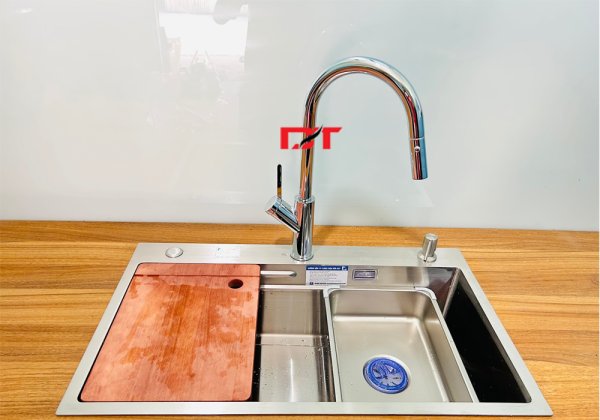 Vòi rửa bát rút dây Gento GT-206 New