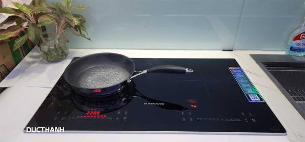 Bếp từ Sunhouse SHB555DI (  booster 2200W)