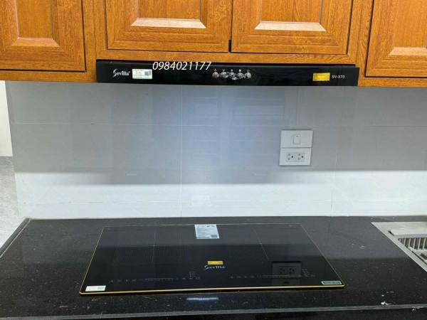 Máy hút mùi Sevilla SV-X70 ( mẫu mới)