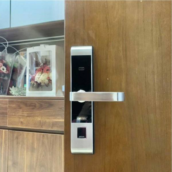 Khóa cửa thông minh Giovani GSL-118C87G