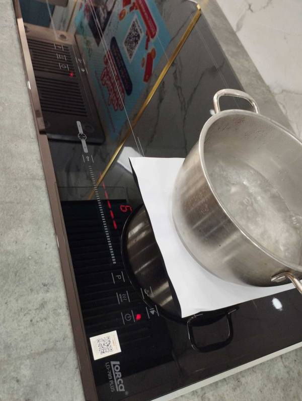 Bếp từ Lorca LCI-789 PLUS nhập Malaysia