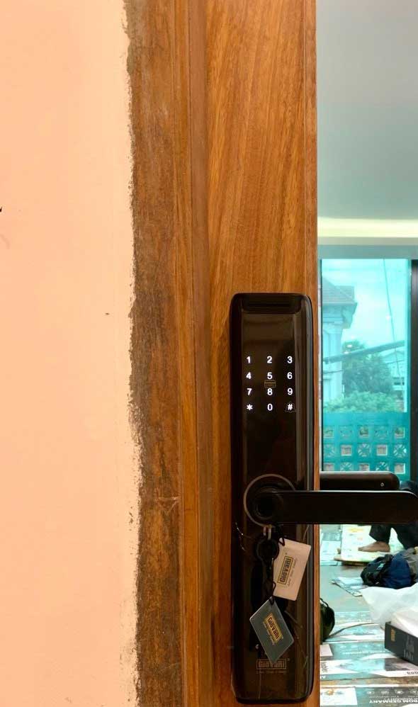 Khóa cửa thông minh Giovani GSL-A3BK