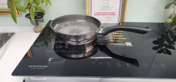 Bếp từ Sunhouse SHB9111MT