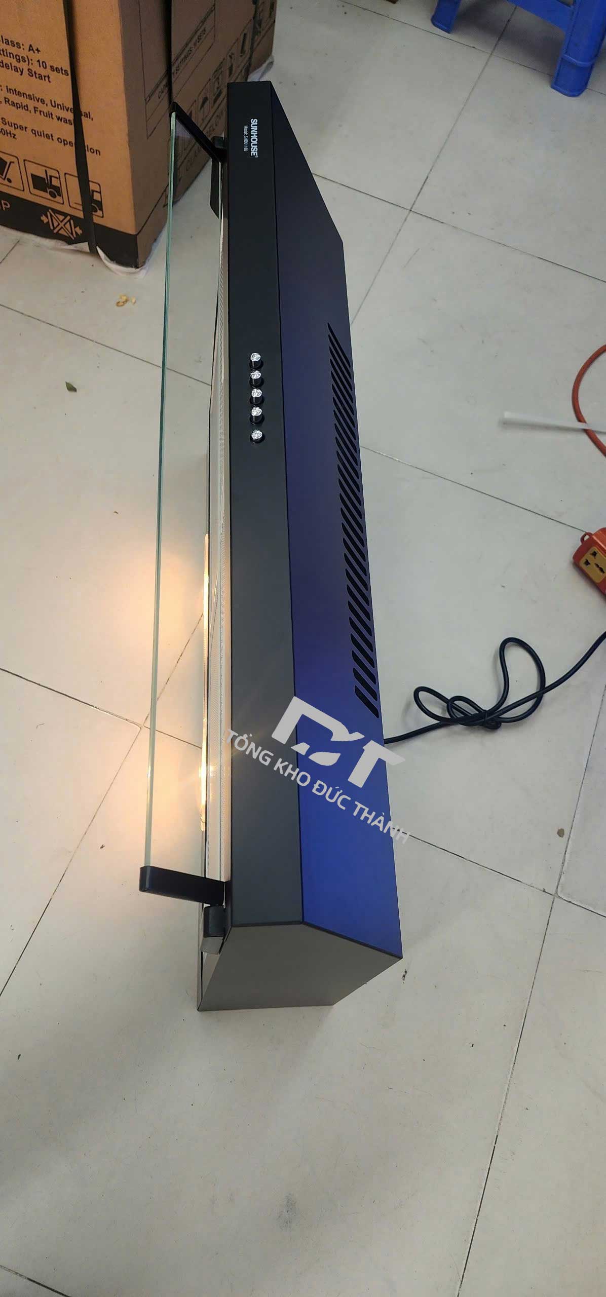 Máy hút mùi Sunhouse SHB 6118B