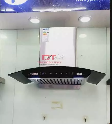 Máy hút mùi Bauer BC70STC tự động làm sạch mô tơ