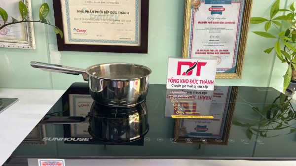 Bếp từ Sunhouse SHB8100