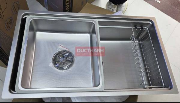 Chậu rửa bát Moomton M7644 SUS304 inox chống xước
