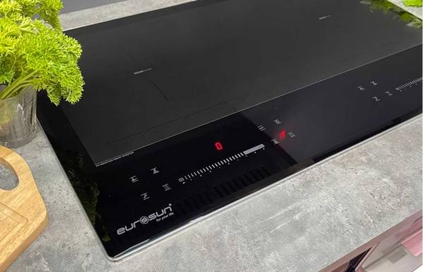 Bếp từ Eurosun EU-T210Xmax nhập Malaysia